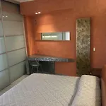 City Home Διαμέρισμα *