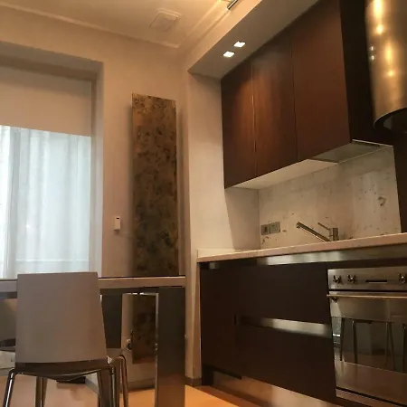 City Home Apartment *